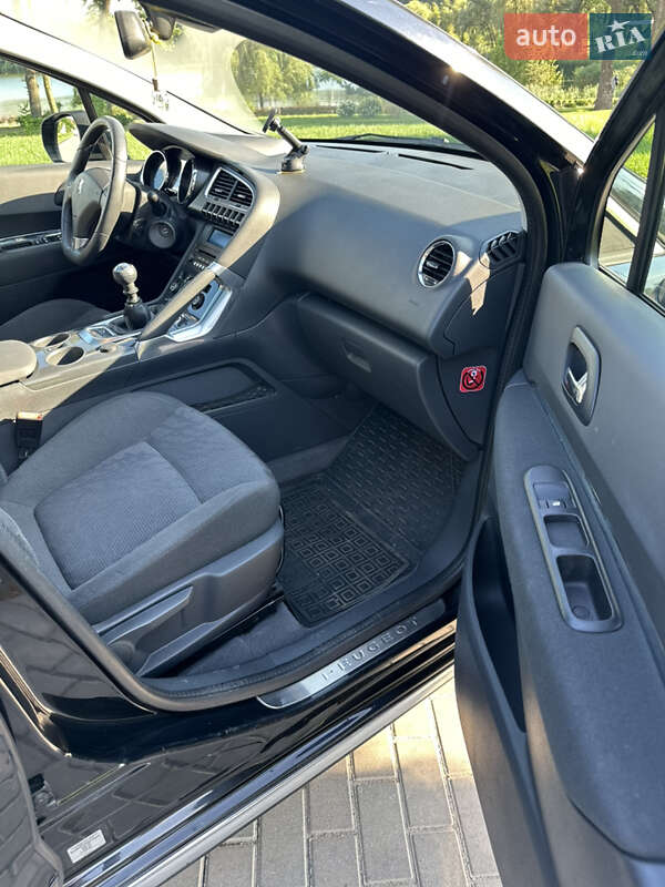 Позашляховик / Кросовер Peugeot 3008 2011 в Умані