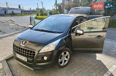 Внедорожник / Кроссовер Peugeot 3008 2012 в Стебнику