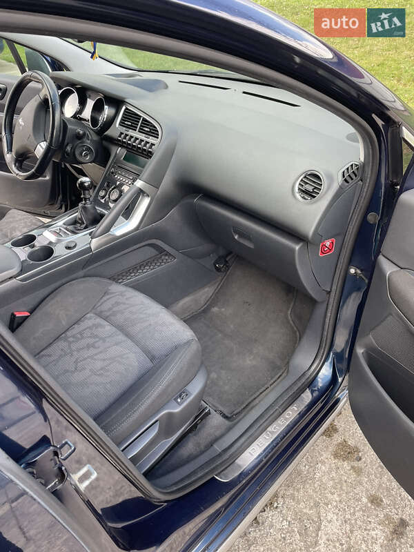 Позашляховик / Кросовер Peugeot 3008 2010 в Болехові