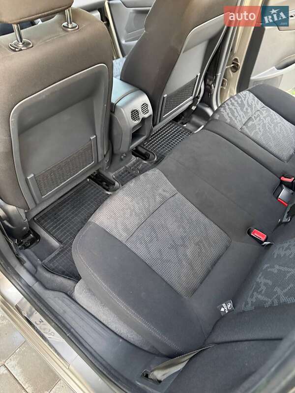 Позашляховик / Кросовер Peugeot 3008 2011 в Іллінцях