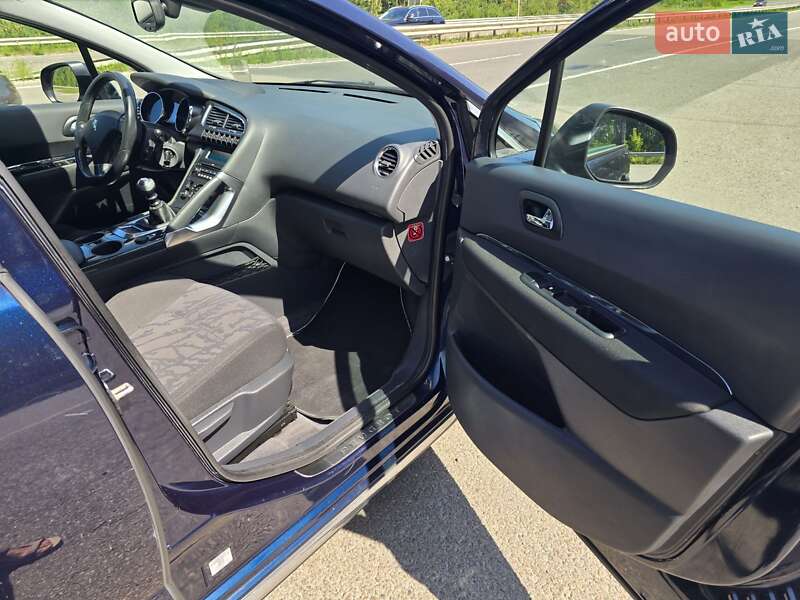 Позашляховик / Кросовер Peugeot 3008 2010 в Ковелі