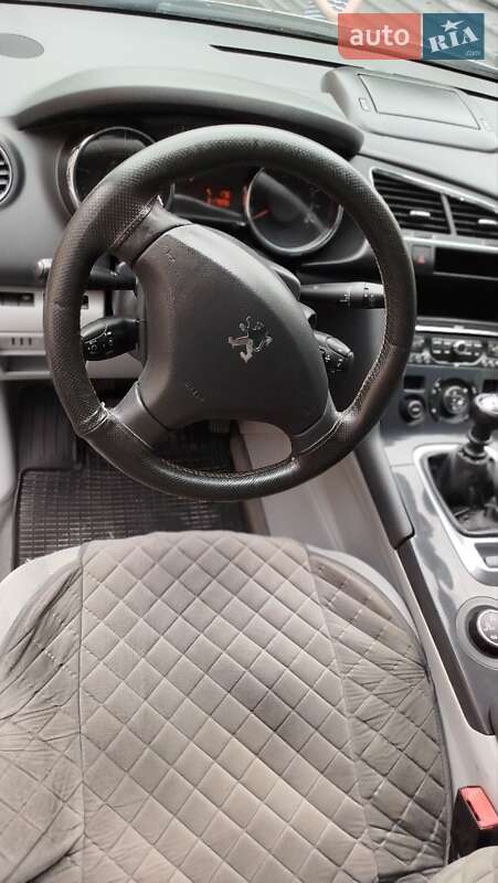Позашляховик / Кросовер Peugeot 3008 2010 в Хмельницькому
