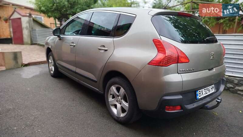 Позашляховик / Кросовер Peugeot 3008 2010 в Хмельницькому