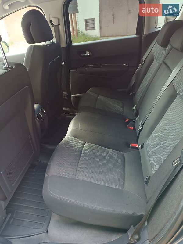 Позашляховик / Кросовер Peugeot 3008 2011 в Калуші