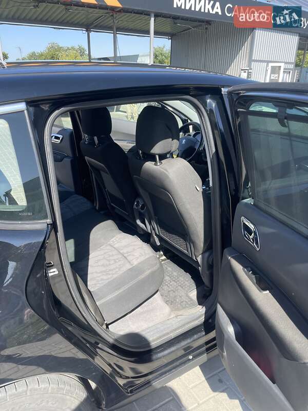 Позашляховик / Кросовер Peugeot 3008 2010 в Смілі