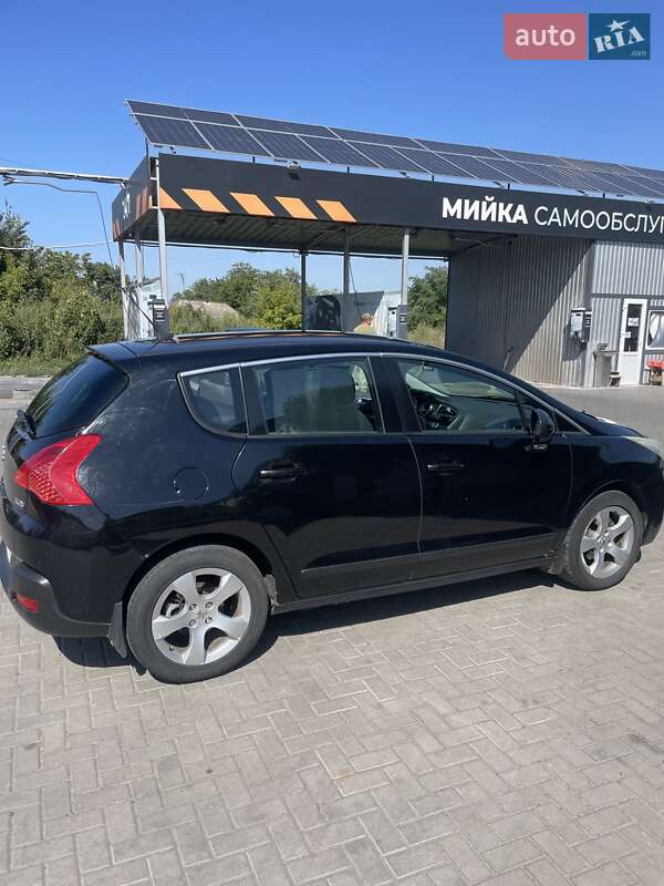 Позашляховик / Кросовер Peugeot 3008 2010 в Смілі