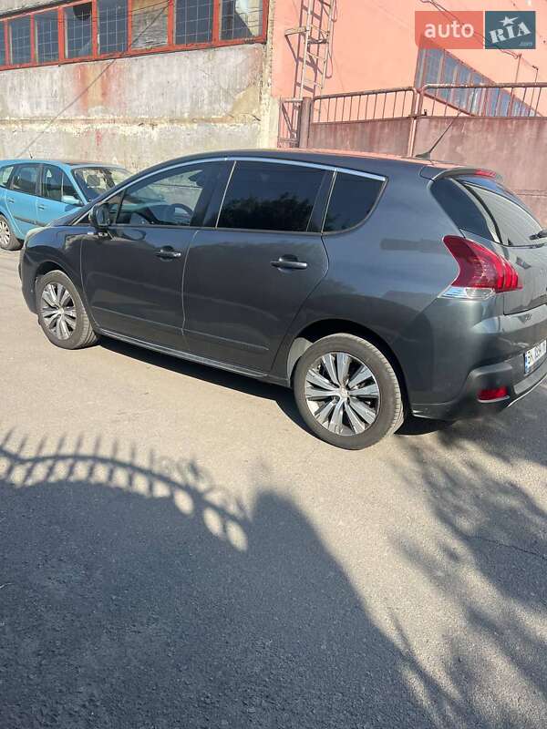 Позашляховик / Кросовер Peugeot 3008 2014 в Рівному