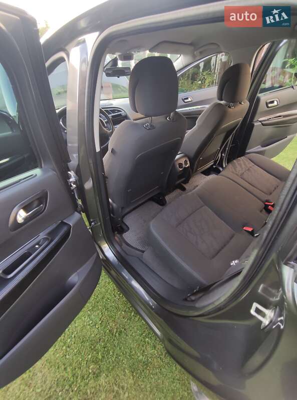 Позашляховик / Кросовер Peugeot 3008 2012 в Пустомитах