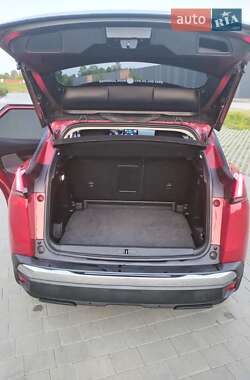 Внедорожник / Кроссовер Peugeot 3008 2017 в 