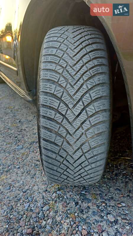 Позашляховик / Кросовер Peugeot 3008 2011 в Борисполі