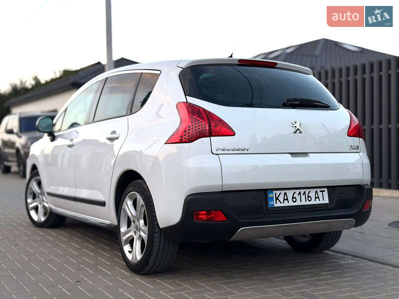 Позашляховик / Кросовер Peugeot 3008 2010 в Луцьку