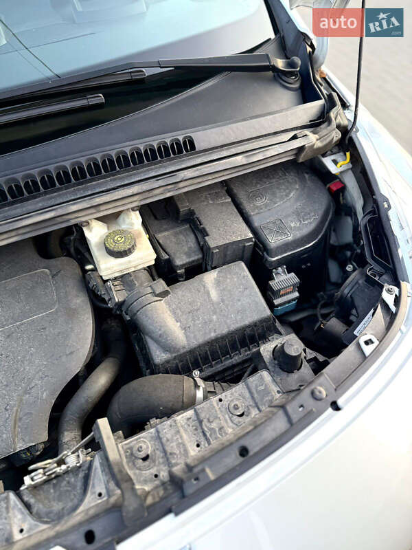 Позашляховик / Кросовер Peugeot 3008 2010 в Луцьку