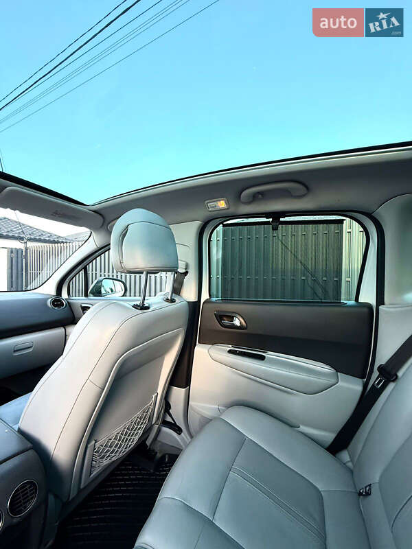 Позашляховик / Кросовер Peugeot 3008 2010 в Луцьку