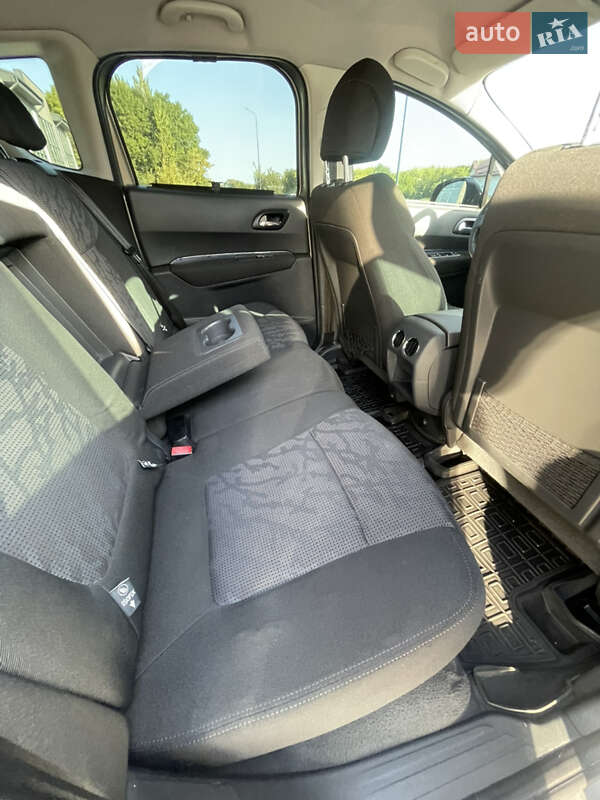 Внедорожник / Кроссовер Peugeot 3008 2010 в Тернополе фото 25 Внедорожник / Кроссовер Peugeot 3008 2010 в Тернополе