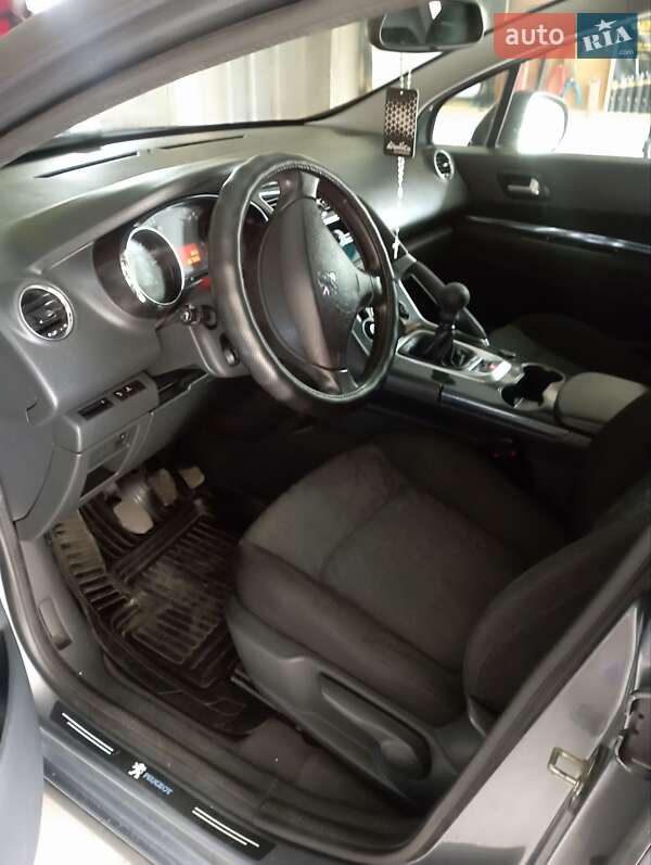 Позашляховик / Кросовер Peugeot 3008 2011 в Стрию фото 6 Позашляховик / Кросовер Peugeot 3008 2011 в Стрию