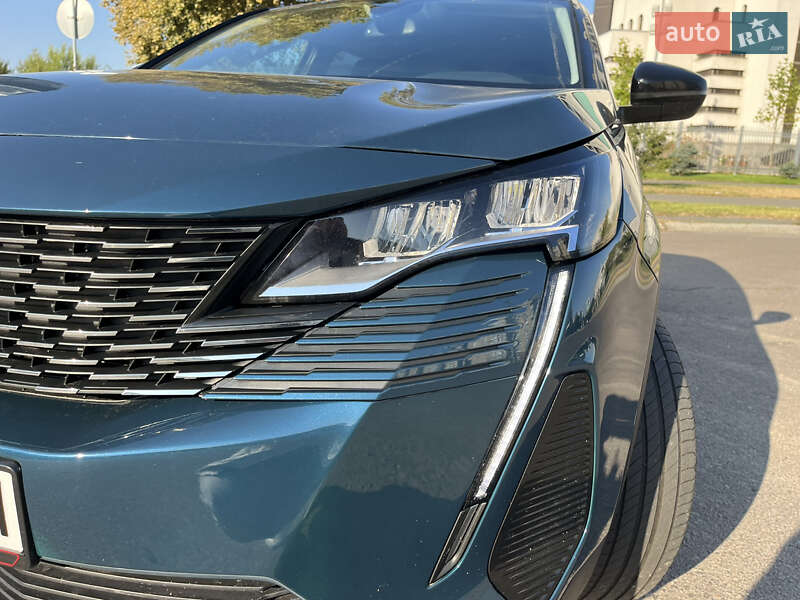 Внедорожник / Кроссовер Peugeot 3008 2021 в Киеве