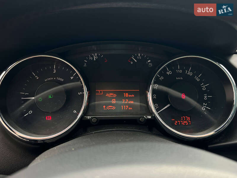 Позашляховик / Кросовер Peugeot 3008 2011 в Івано-Франківську