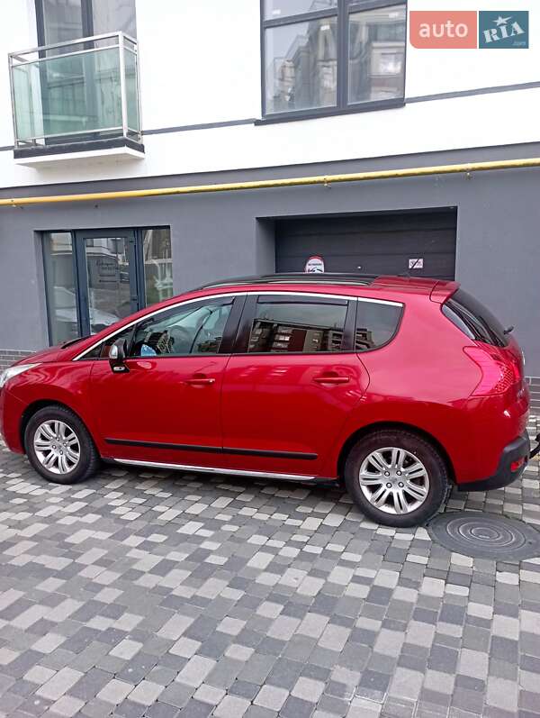 Позашляховик / Кросовер Peugeot 3008 2011 в Івано-Франківську