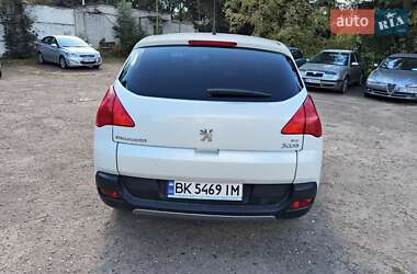 Внедорожник / Кроссовер Peugeot 3008 2011 в 