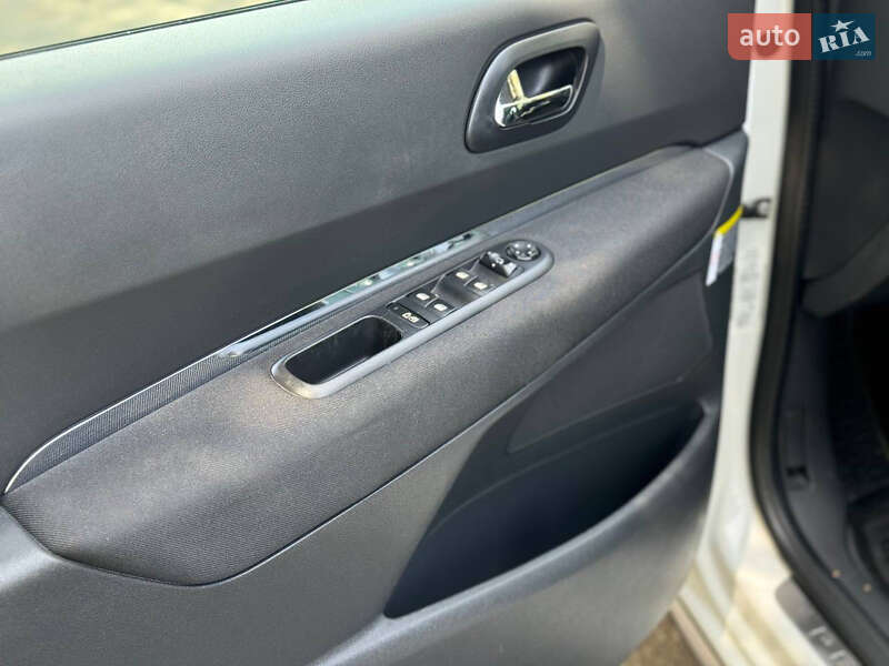 Позашляховик / Кросовер Peugeot 3008 2011 в Старокостянтинові