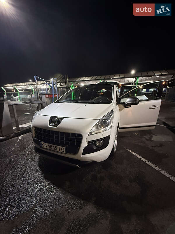 Peugeot 3008 2011