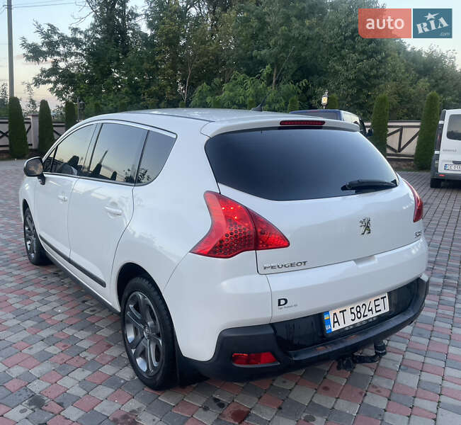 Позашляховик / Кросовер Peugeot 3008 2010 в Чернівцях