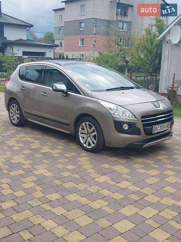 Позашляховик / Кросовер Peugeot 3008 2013 в Нововолинську