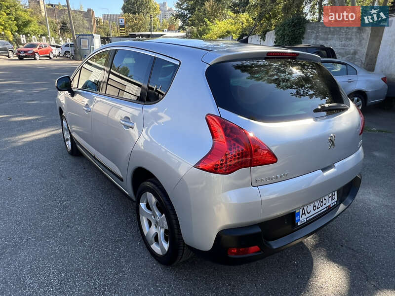 Позашляховик / Кросовер Peugeot 3008 2011 в Києві