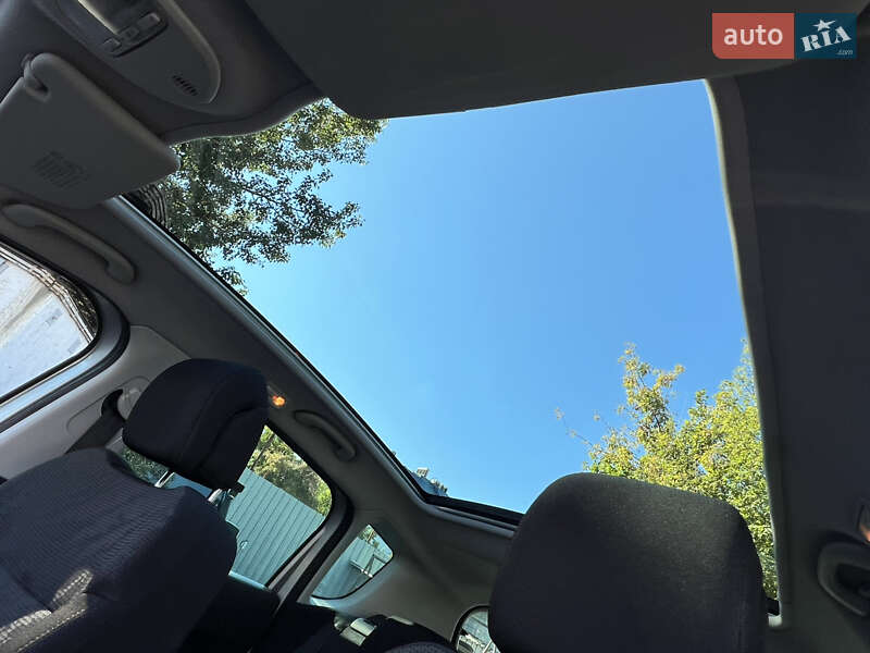 Позашляховик / Кросовер Peugeot 3008 2011 в Києві