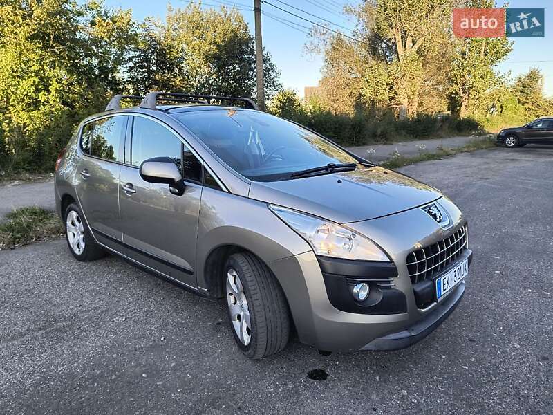 Внедорожник / Кроссовер Peugeot 3008 2011 в Калуше