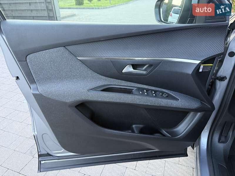 Позашляховик / Кросовер Peugeot 3008 2020 в Стрию