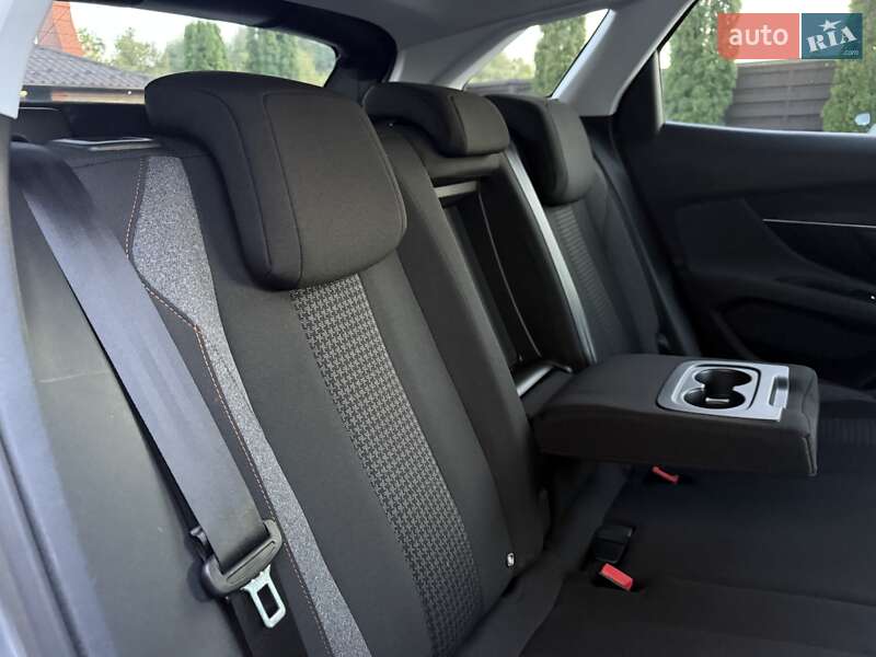 Позашляховик / Кросовер Peugeot 3008 2020 в Стрию