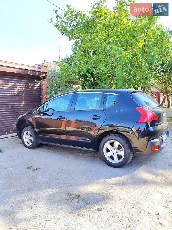 Позашляховик / Кросовер Peugeot 3008 2011 в Кропивницькому