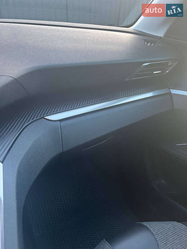 Внедорожник / Кроссовер Peugeot 3008 2019 в Долине фото 43 Внедорожник / Кроссовер Peugeot 3008 2019 в Долине