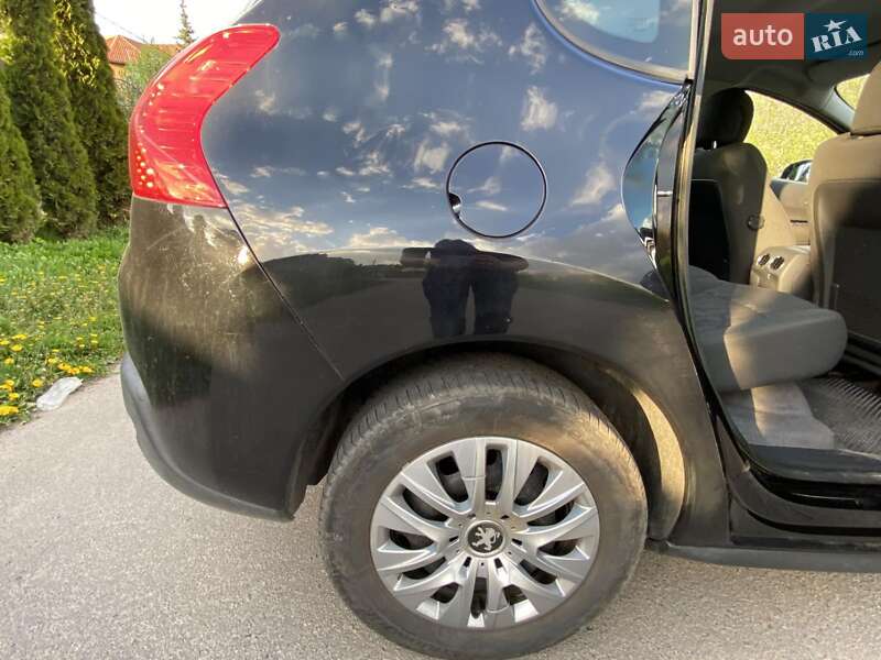 Внедорожник / Кроссовер Peugeot 3008 2013 в Ровно