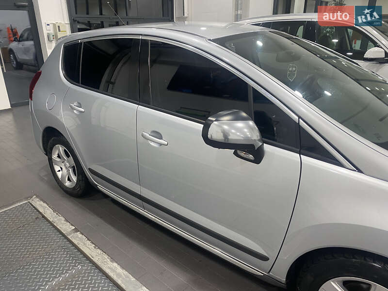 Внедорожник / Кроссовер Peugeot 3008 2011 в Киеве фото 5 Внедорожник / Кроссовер Peugeot 3008 2011 в Киеве