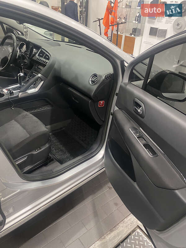 Внедорожник / Кроссовер Peugeot 3008 2011 в Киеве фото 23 Внедорожник / Кроссовер Peugeot 3008 2011 в Киеве