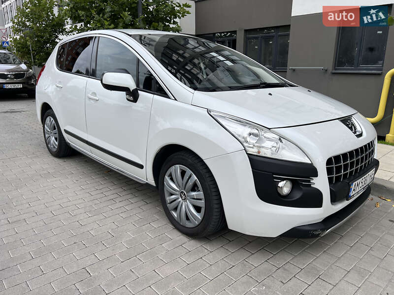 Позашляховик / Кросовер Peugeot 3008 2012 в Львові