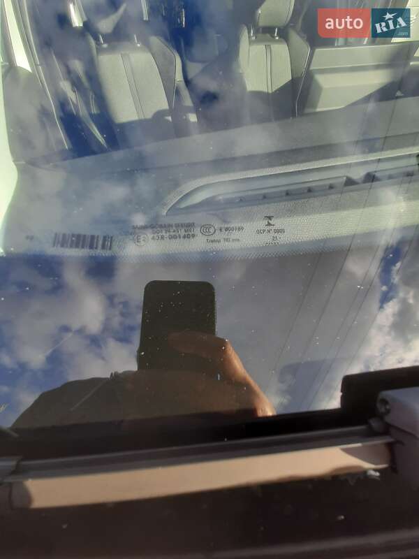 Позашляховик / Кросовер Peugeot 3008 2021 в Ужгороді