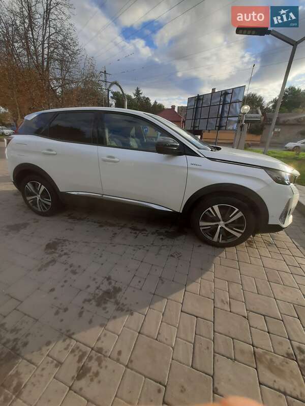 Позашляховик / Кросовер Peugeot 3008 2021 в Ужгороді