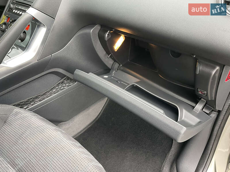 Внедорожник / Кроссовер Peugeot 3008 2011 в Житомире