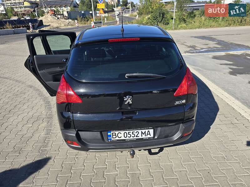 Позашляховик / Кросовер Peugeot 3008 2011 в Львові