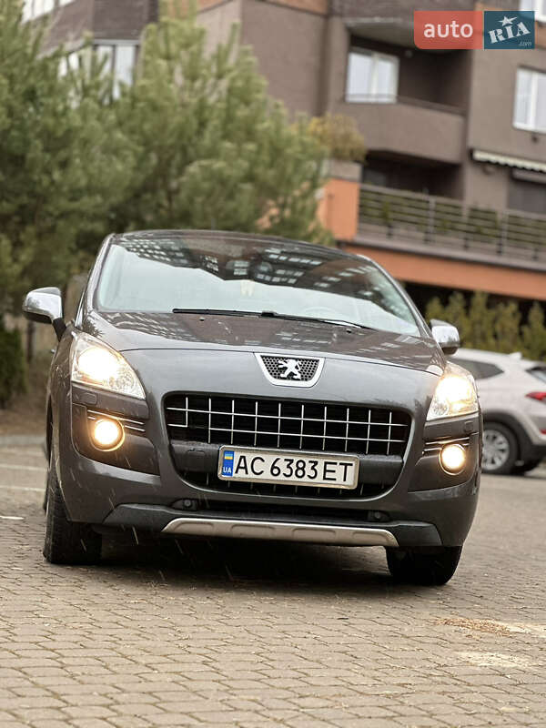 Позашляховик / Кросовер Peugeot 3008 2010 в Луцьку