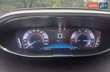 Внедорожник / Кроссовер Peugeot 3008 2018 в 