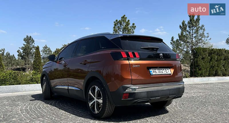 Позашляховик / Кросовер Peugeot 3008 2018 в Дніпрі