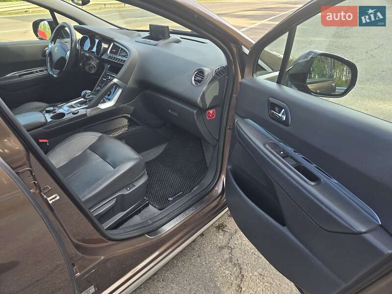 Позашляховик / Кросовер Peugeot 3008 2014 в Луцьку