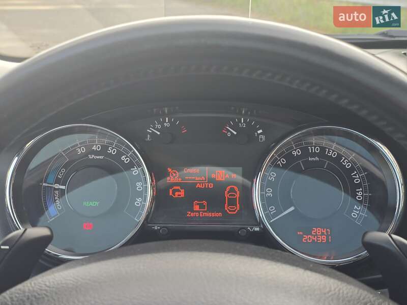 Позашляховик / Кросовер Peugeot 3008 2014 в Луцьку