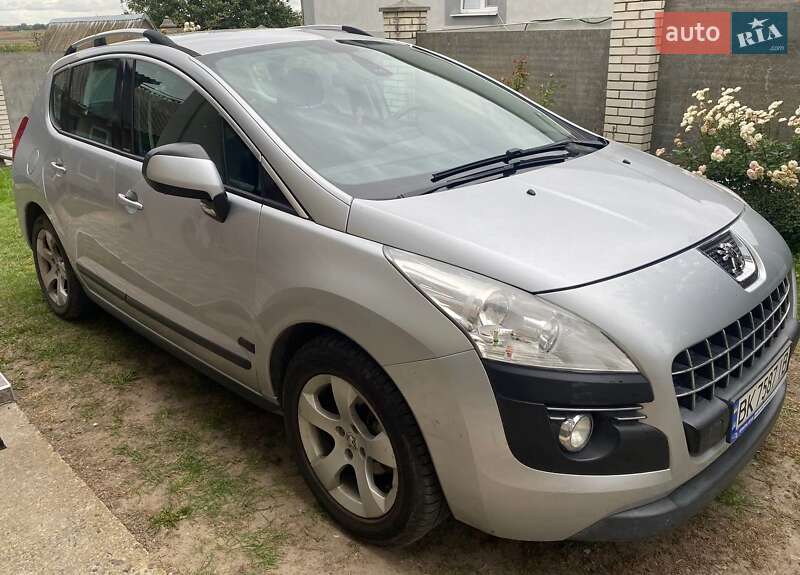 Позашляховик / Кросовер Peugeot 3008 2010 в Рівному