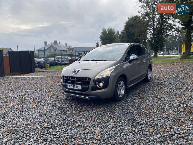 Позашляховик / Кросовер Peugeot 3008 2010 в  фото Позашляховик / Кросовер Peugeot 3008 2010 в