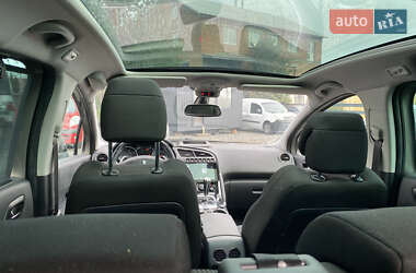 Позашляховик / Кросовер Peugeot 3008 2010 в  фото 30 Позашляховик / Кросовер Peugeot 3008 2010 в